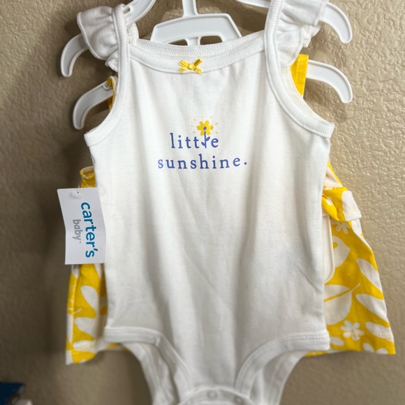 NWT | Carter’s Baby Girl “Little Sunshine” Yellow Dress Set | 6 Months - Picture 2 of 7
